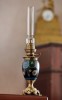 Антикварная керосиновая лампа на основании из бронзы, украшенная перегородчатой эмалью "клуазонне" - Антикварная керосиновая лампа на основании из бронзы, украшенная перегородчатой эмалью "клуазонне"