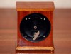 Классические Английские кабинетные часы Elliott - Классические Английские часы Elliott середины 20 века в корпусе из дерева - вид сзади