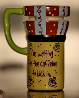 Коллекционная чашка «I'm waiting for the caffeine»