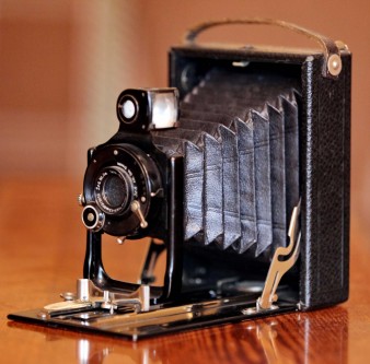 Немецкая антикварная камера на фотопластинках "Lola 136" 