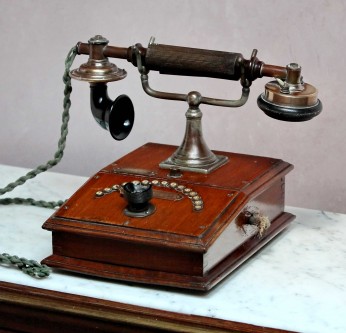 Редкий антикварный Английский музейный телефон первой четверти 20 века