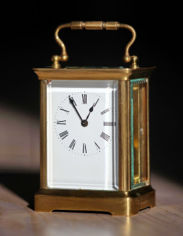 Реплика каретных часов 19 века