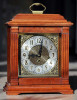 Большие старинные настольные кабинетные часы с мелодичным четвертным боем - Большие старинные настольные кабинетные часы с мелодичным четвертным боем