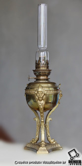 Антикварная бронзовая керосиновая лампа в стиле «Ампир»