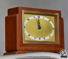 Кабинетные винтажные ретро часы середины 20 века в массиве дуба
