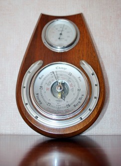 Английский ретро барометр с термометром «SB» в форме подковы на удачу
